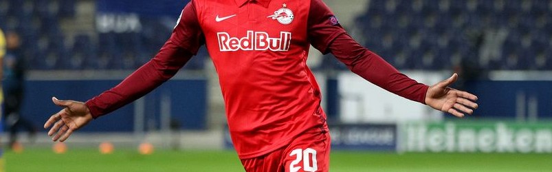  帕德博恩中场调度有序，攻防转换游刃有余