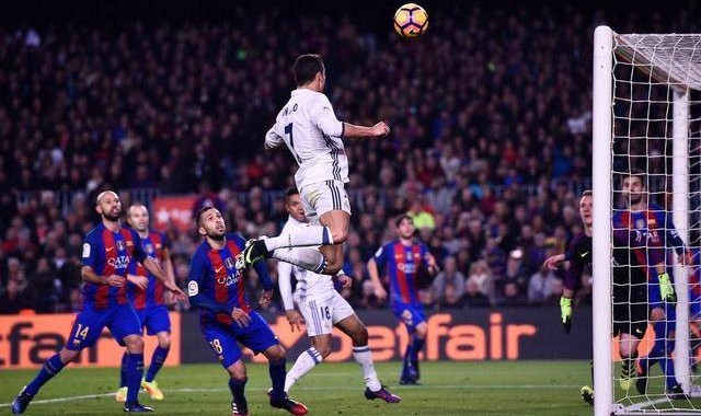 欧塞尔定位球战术成熟,角球配合敲开对手大门