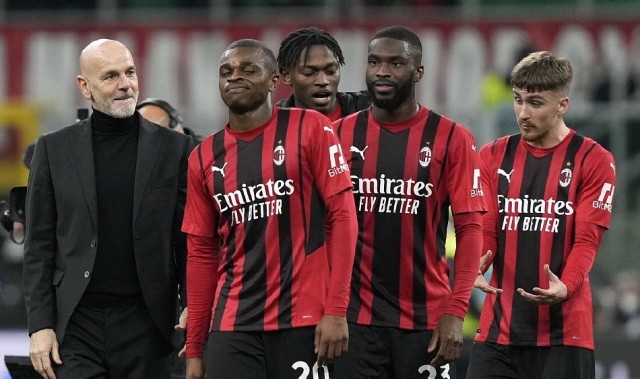  布莱克本流浪者附体顽强逼平争冠集团